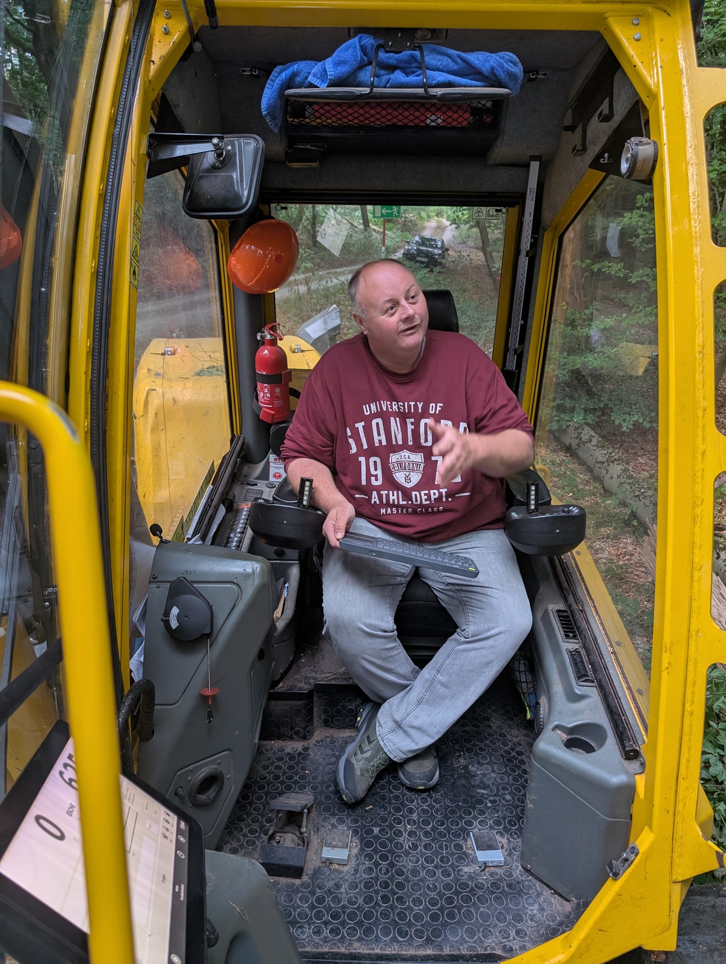 Walter Schaaf erkl�rt der Fraktion den Harvester